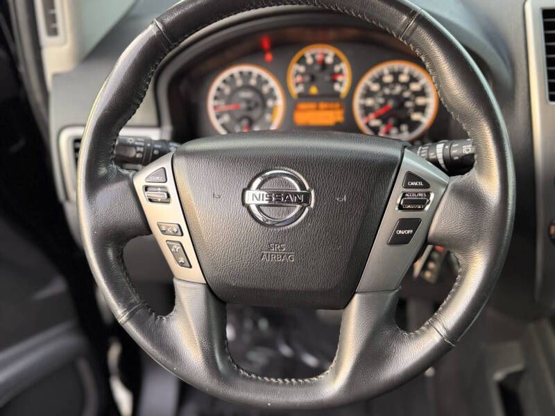 2015 Nissan Armada Image 10