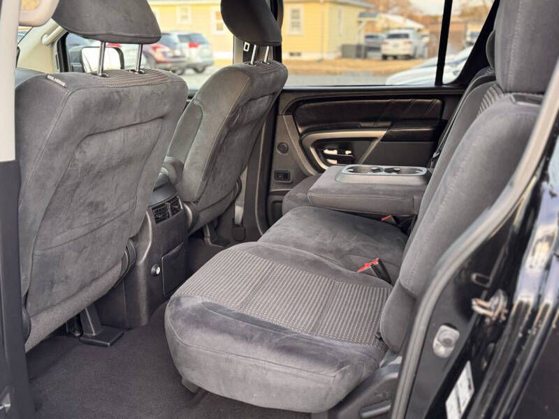 2015 Nissan Armada Image 14