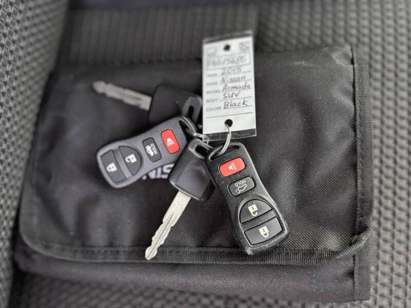 2015 Nissan Armada Image 22