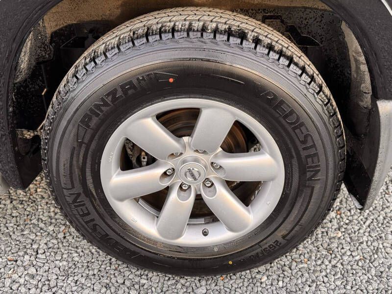 2015 Nissan Armada Image 23