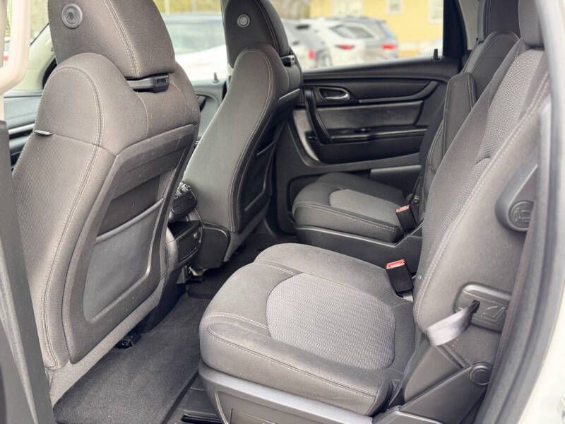2017 Chevrolet Traverse Image 14