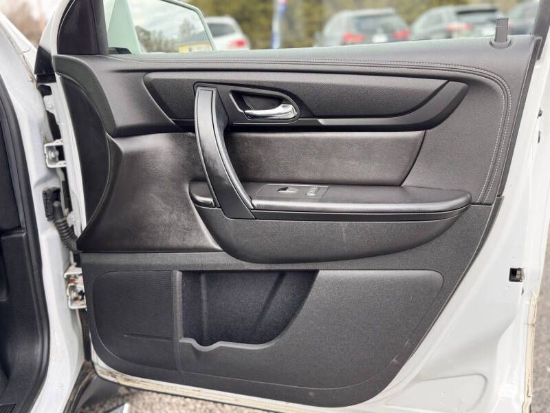 2017 Chevrolet Traverse Image 19