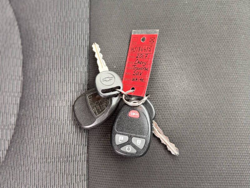 2017 Chevrolet Traverse Image 21