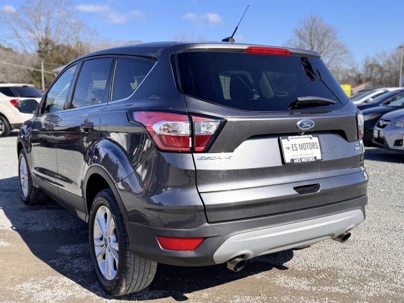 2017 Ford Escape Image 3