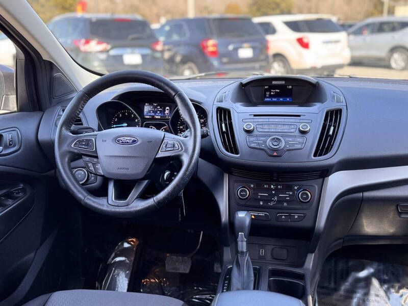 2017 Ford Escape Image 14