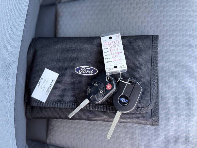 2017 Ford Escape Image 20