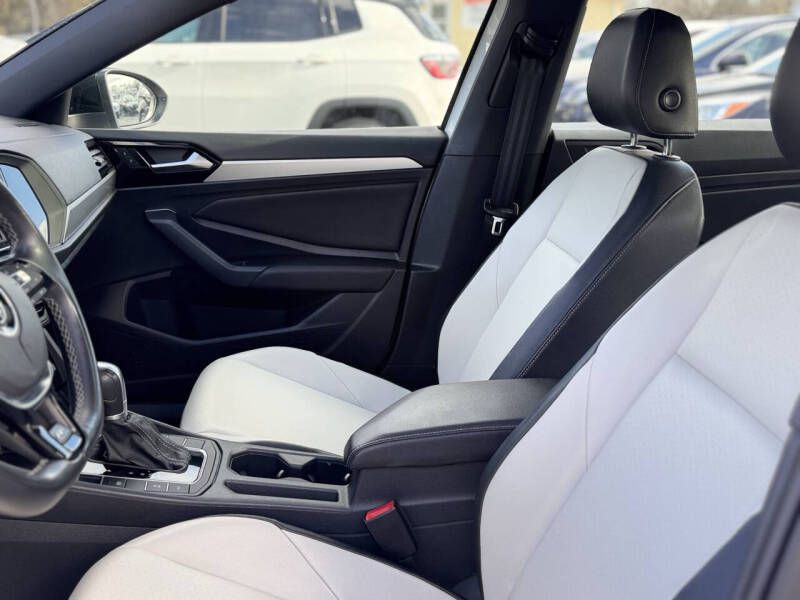 2019 Volkswagen Jetta Image 9