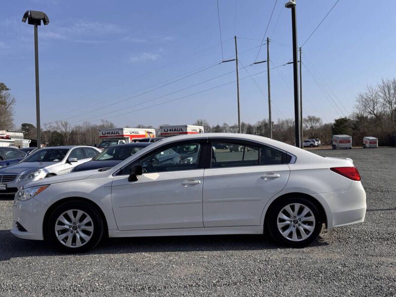 2017 Subaru Legacy Image 2