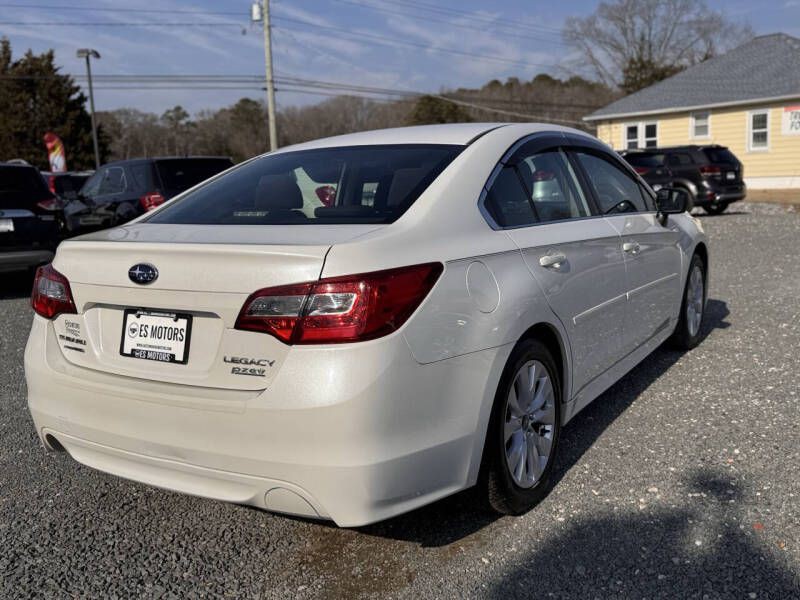2017 Subaru Legacy Image 5
