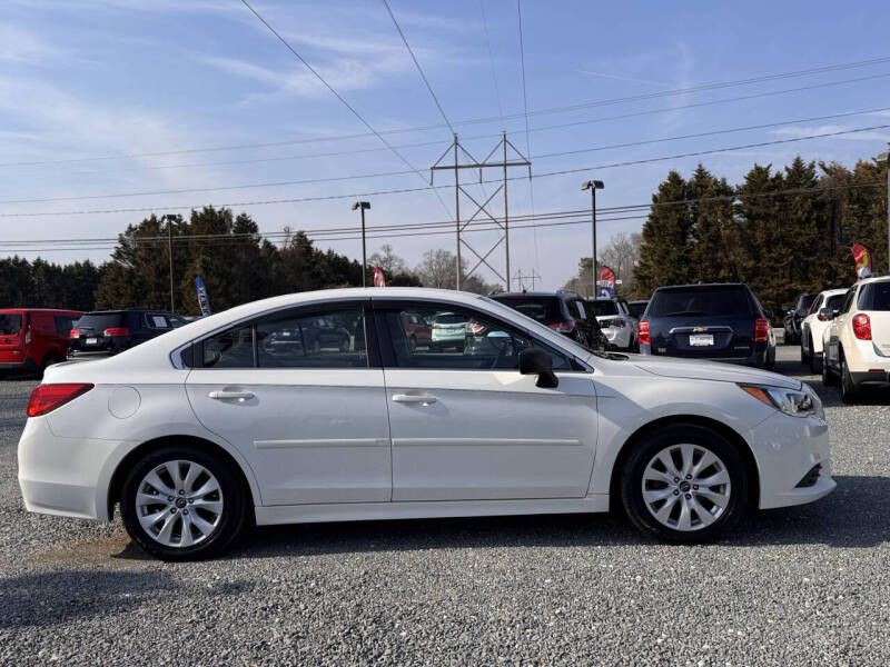 2017 Subaru Legacy Image 6