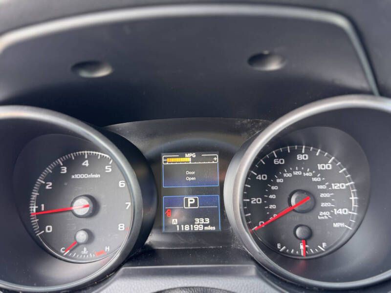 2017 Subaru Legacy Image 11