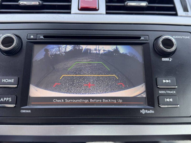 2017 Subaru Legacy Image 12