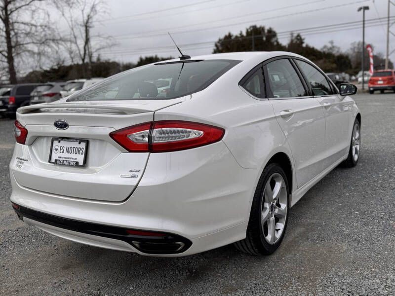 2016 Ford Fusion Image 4