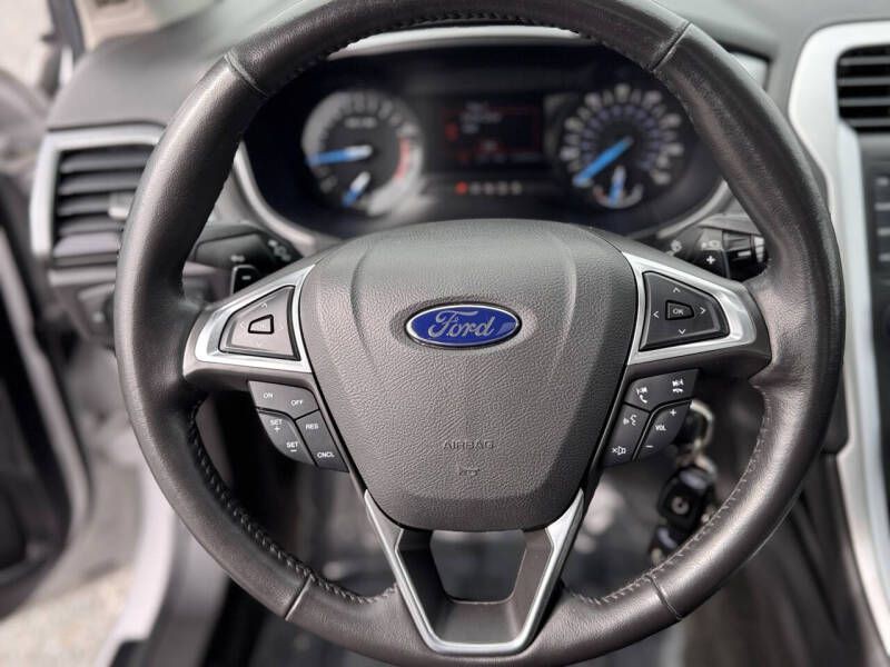 2016 Ford Fusion Image 10