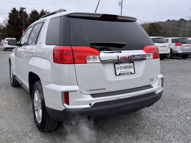 2016 GMC Terrain Image 3