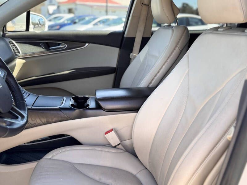 2016 Lincoln MKX Image 9