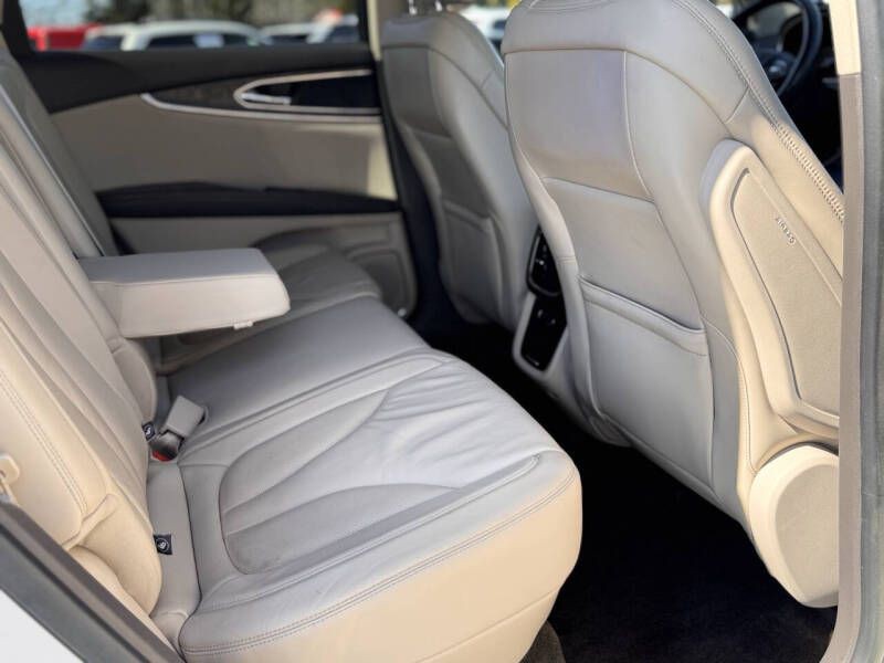 2016 Lincoln MKX Image 18