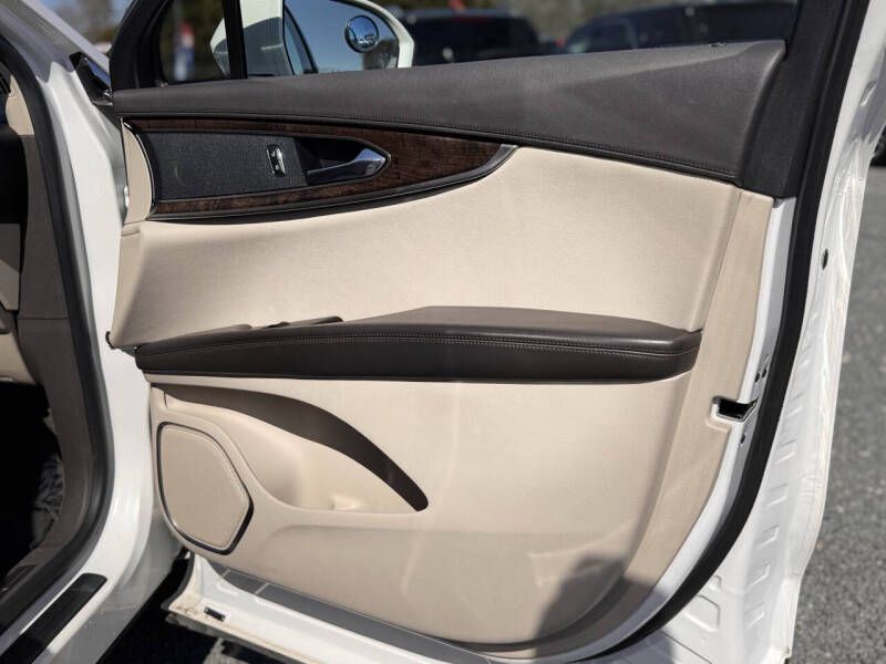 2016 Lincoln MKX Image 19