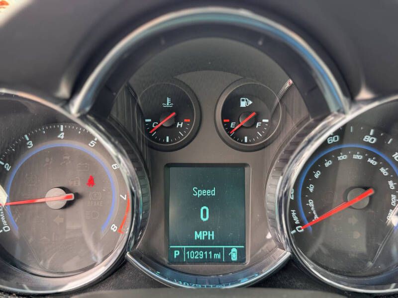 2012 Chevrolet Cruze Image 11