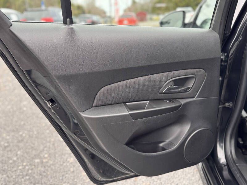 2012 Chevrolet Cruze Image 12