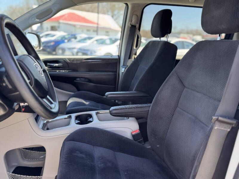 2014 Dodge Grand Caravan Image 9