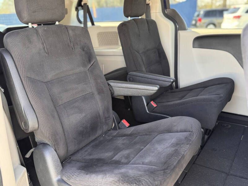 2014 Dodge Grand Caravan Image 17