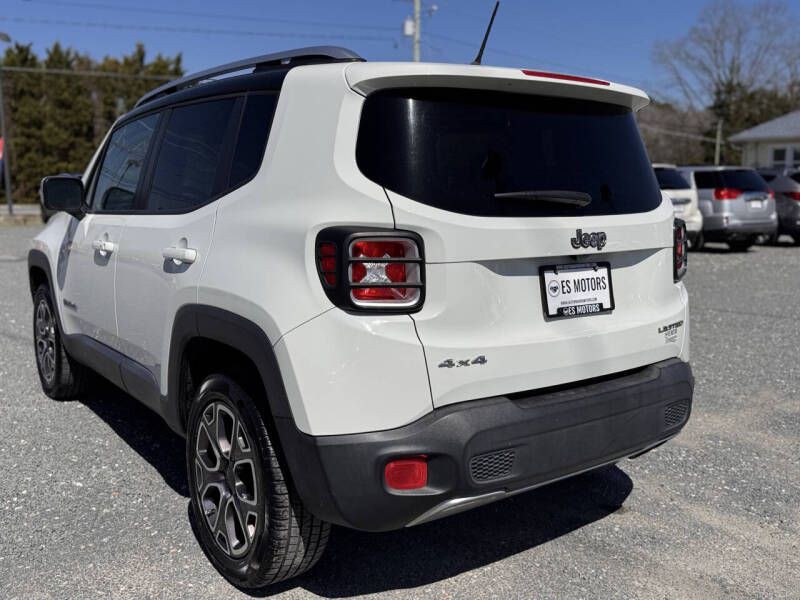 2015 Jeep Renegade Image 3