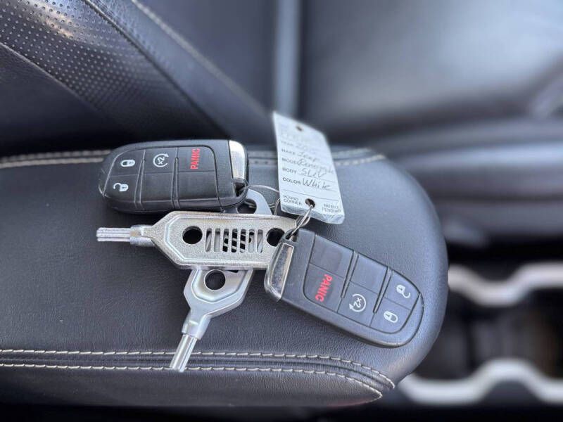 2015 Jeep Renegade Image 22