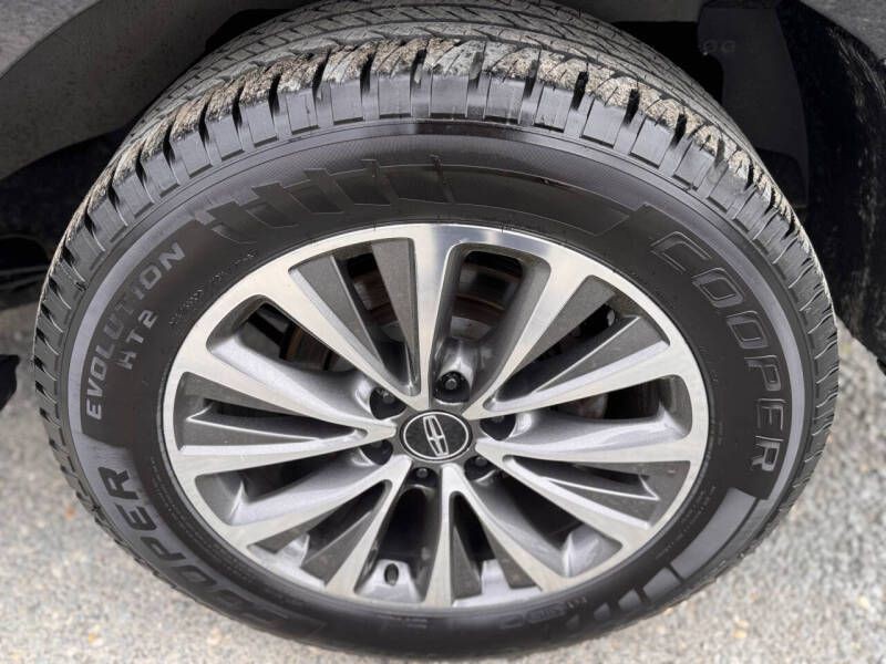 2015 Lincoln Navigator Image 23