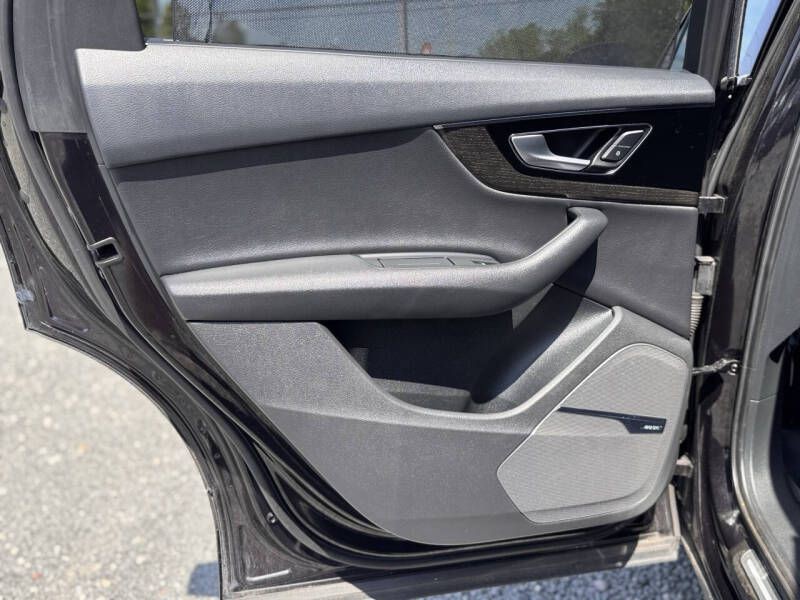 2018 Audi Q7 Image 13