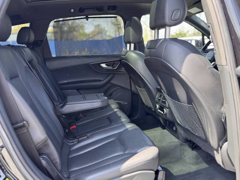2018 Audi Q7 Image 19