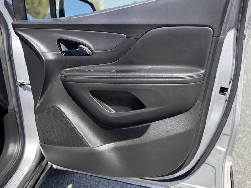 2017 Buick Enclave Image 19