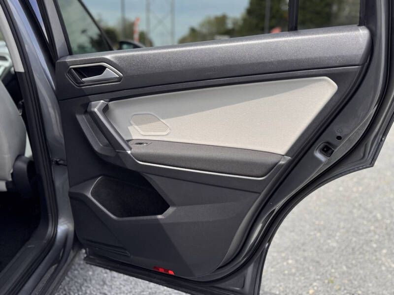 2020 Volkswagen Tiguan Image 17
