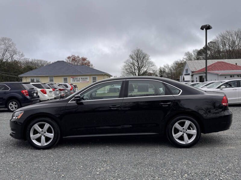 2013 Volkswagen Passat Image 2