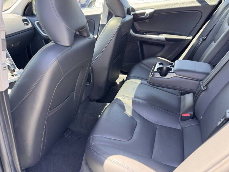 2015 Volvo S60 Image 14