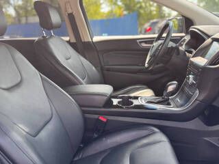2018 Ford Edge Image 15