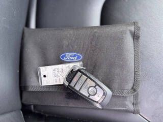 2018 Ford Edge Image 16