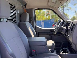2021 Nissan NV Image 19