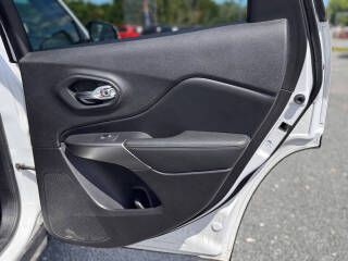 2021 Jeep Cherokee Image 15