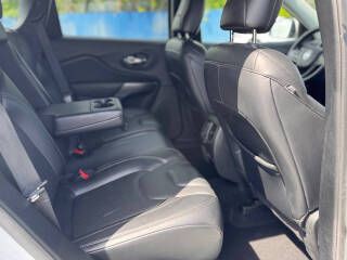 2021 Jeep Cherokee Image 16