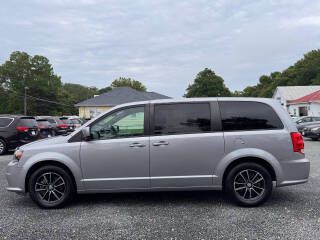 2018 Dodge Grand Caravan Image 2