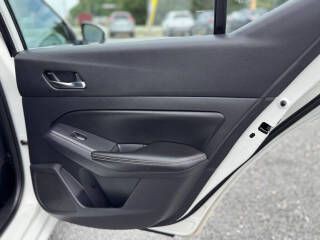 2020 Nissan Altima Image 16
