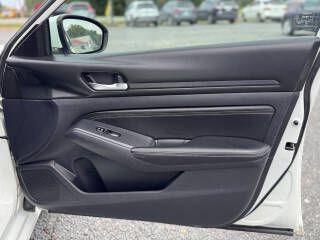 2020 Nissan Altima Image 18