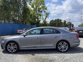 2017 Volkswagen Passat Image 2