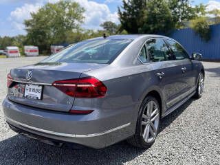 2017 Volkswagen Passat Image 4