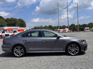 2017 Volkswagen Passat Image 5