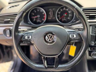 2017 Volkswagen Passat Image 10