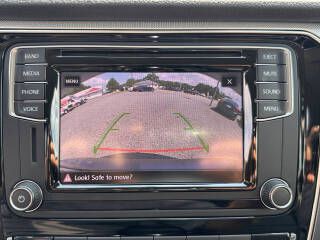 2017 Volkswagen Passat Image 12