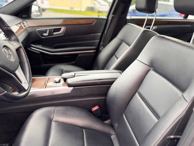2014 Mercedes-Benz E-Class Image 22