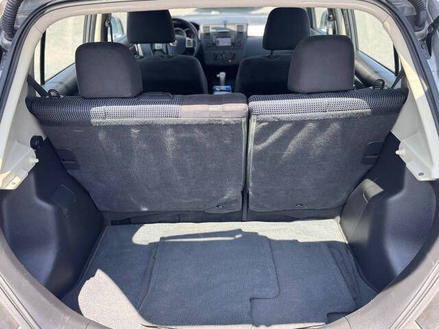 2012 Nissan Versa Image 13